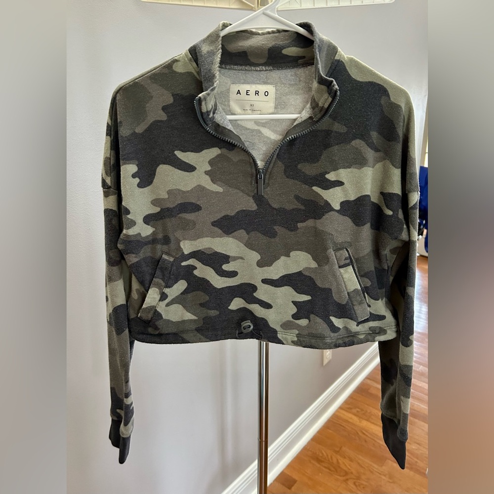 Aero Camouflage Quarter-Zip Pullover with Pockets